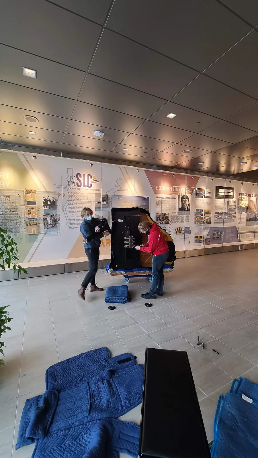 Holiday-season piano move in December 2020 — Safe and Sound Pianos in Utah.